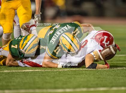 Thumbnail 3 in Edison vs. Orange Lutheran photogallery.