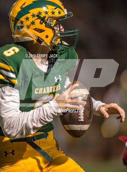 Thumbnail 2 in Edison vs. Orange Lutheran photogallery.
