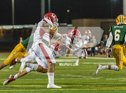 Thumbnail 1 in Edison vs. Orange Lutheran photogallery.