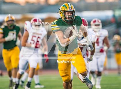 Thumbnail 1 in Edison vs. Orange Lutheran photogallery.