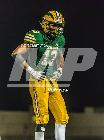 Thumbnail 2 in Edison vs. Orange Lutheran photogallery.