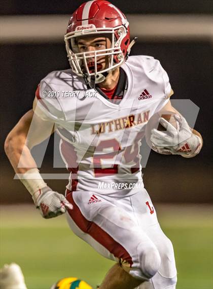 Thumbnail 1 in Edison vs. Orange Lutheran photogallery.