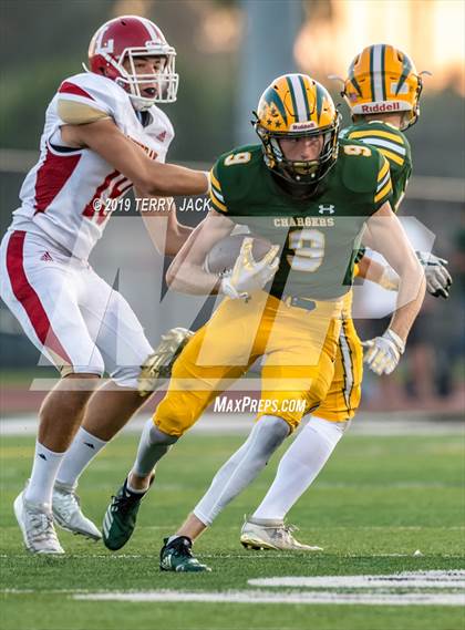 Thumbnail 3 in Edison vs. Orange Lutheran photogallery.