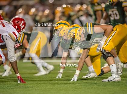 Thumbnail 3 in Edison vs. Orange Lutheran photogallery.