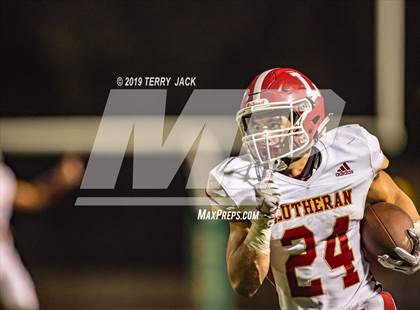 Thumbnail 3 in Edison vs. Orange Lutheran photogallery.