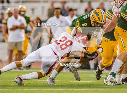 Thumbnail 2 in Edison vs. Orange Lutheran photogallery.