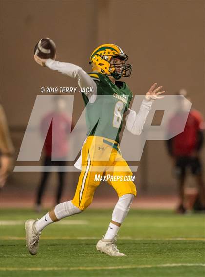 Thumbnail 2 in Edison vs. Orange Lutheran photogallery.