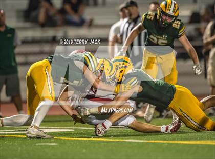 Thumbnail 2 in Edison vs. Orange Lutheran photogallery.