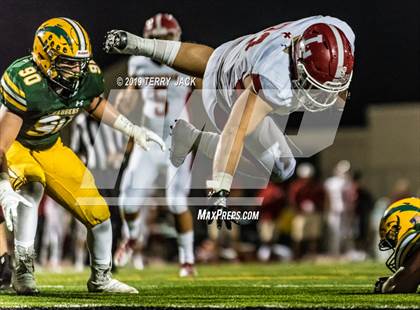 Thumbnail 1 in Edison vs. Orange Lutheran photogallery.