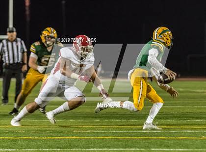 Thumbnail 2 in Edison vs. Orange Lutheran photogallery.