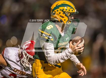 Thumbnail 3 in Edison vs. Orange Lutheran photogallery.