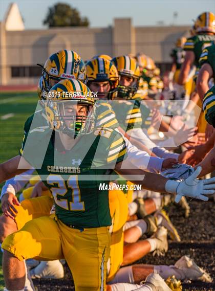 Thumbnail 2 in Edison vs. Orange Lutheran photogallery.