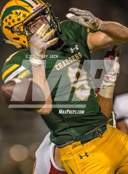 Thumbnail 1 in Edison vs. Orange Lutheran photogallery.