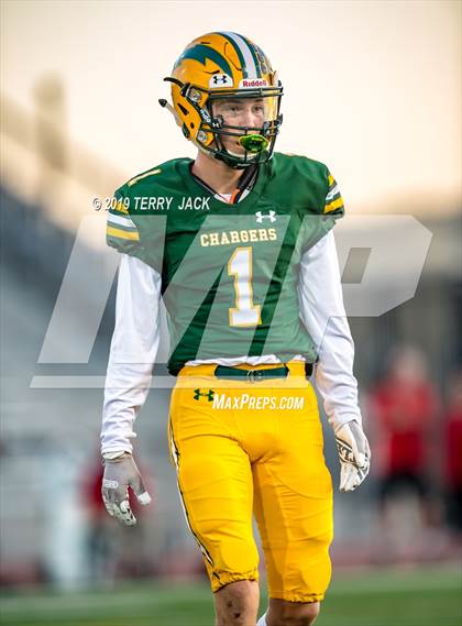 Thumbnail 2 in Edison vs. Orange Lutheran photogallery.