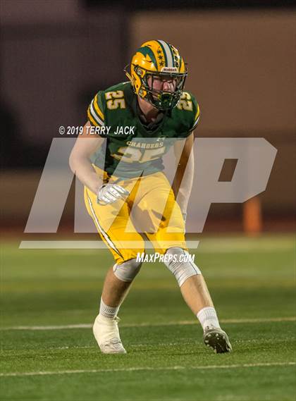 Thumbnail 3 in Edison vs. Orange Lutheran photogallery.