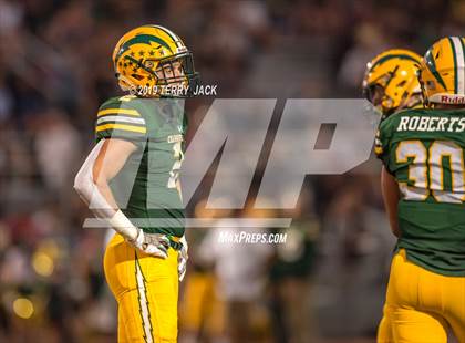Thumbnail 2 in Edison vs. Orange Lutheran photogallery.