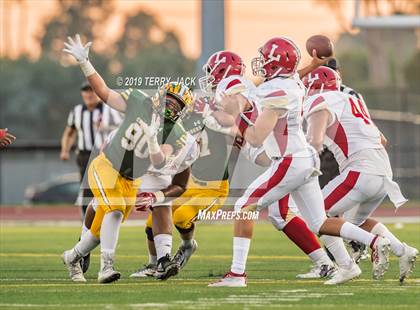 Thumbnail 1 in Edison vs. Orange Lutheran photogallery.