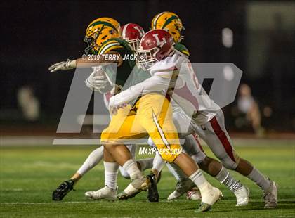 Thumbnail 3 in Edison vs. Orange Lutheran photogallery.