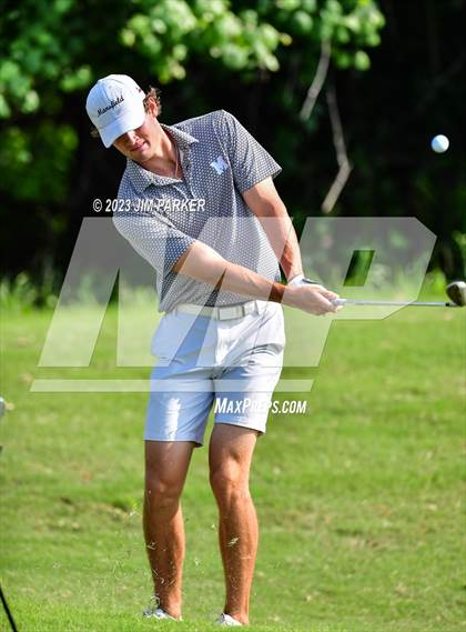 Thumbnail 3 in UIL 6A Boys Golf State Championship photogallery.