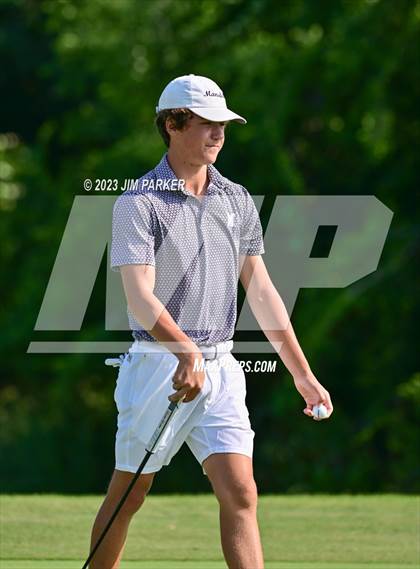 Thumbnail 1 in UIL 6A Boys Golf State Championship photogallery.