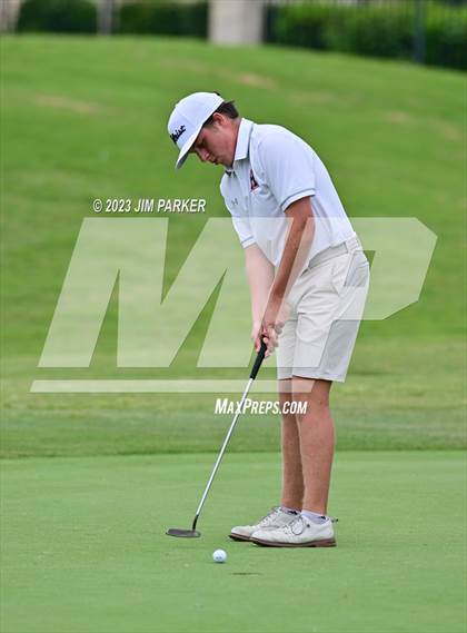Thumbnail 3 in UIL 6A Boys Golf State Championship photogallery.