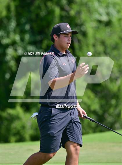 Thumbnail 1 in UIL 6A Boys Golf State Championship photogallery.