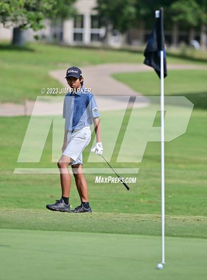 Thumbnail 2 in UIL 6A Boys Golf State Championship photogallery.