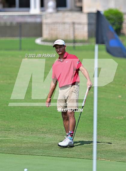 Thumbnail 3 in UIL 6A Boys Golf State Championship photogallery.