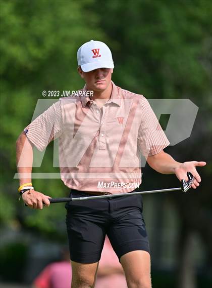 Thumbnail 3 in UIL 6A Boys Golf State Championship photogallery.