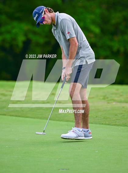 Thumbnail 3 in UIL 6A Boys Golf State Championship photogallery.