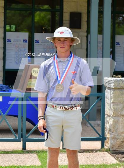 Thumbnail 2 in UIL 6A Boys Golf State Championship photogallery.