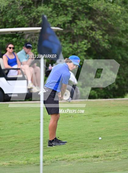 Thumbnail 2 in UIL 6A Boys Golf State Championship photogallery.