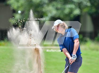Thumbnail 1 in UIL 6A Boys Golf State Championship photogallery.