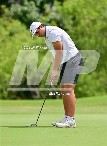 Thumbnail 2 in UIL 6A Boys Golf State Championship photogallery.