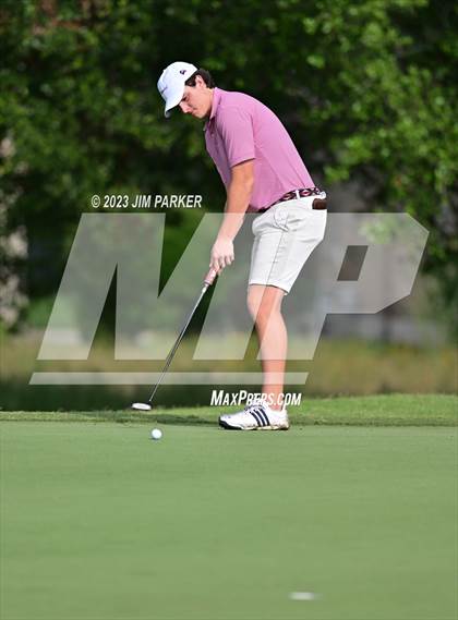 Thumbnail 3 in UIL 6A Boys Golf State Championship photogallery.