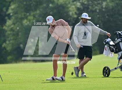 Thumbnail 1 in UIL 6A Boys Golf State Championship photogallery.