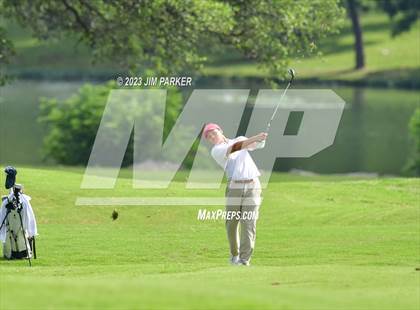 Thumbnail 2 in UIL 6A Boys Golf State Championship photogallery.