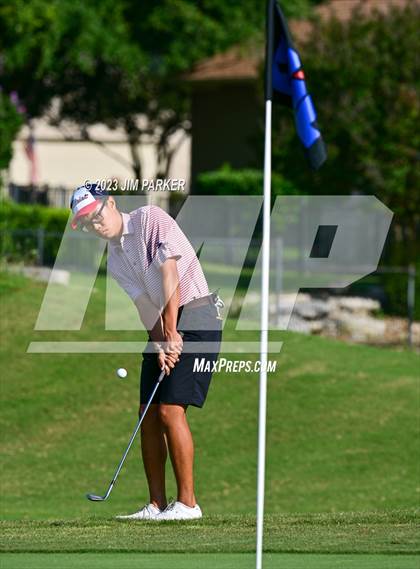 Thumbnail 2 in UIL 6A Boys Golf State Championship photogallery.