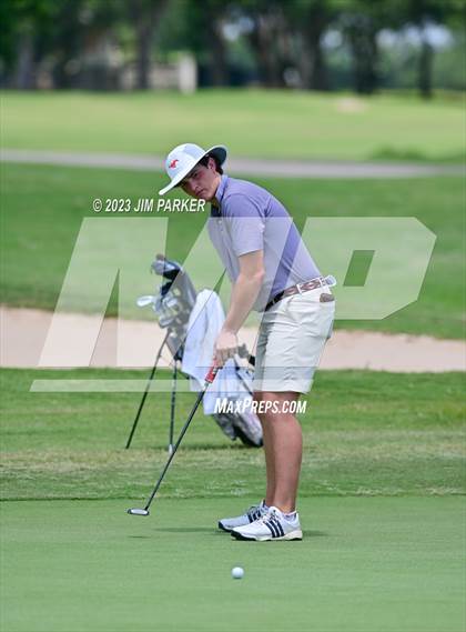 Thumbnail 1 in UIL 6A Boys Golf State Championship photogallery.
