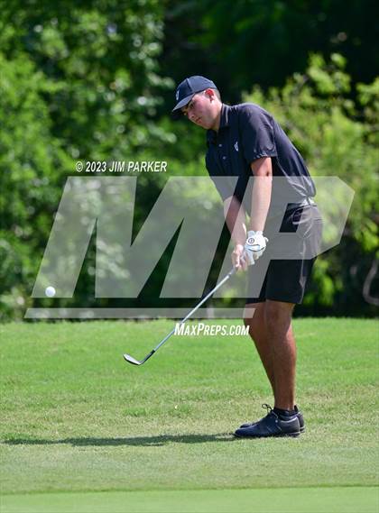 Thumbnail 2 in UIL 6A Boys Golf State Championship photogallery.