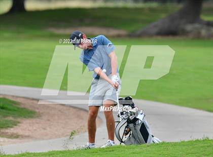 Thumbnail 3 in UIL 6A Boys Golf State Championship photogallery.