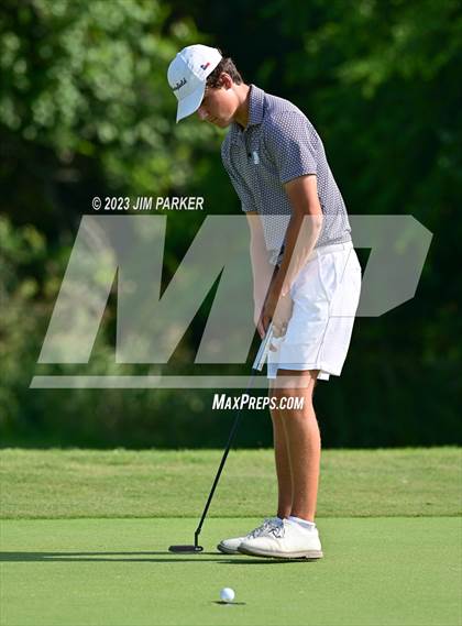 Thumbnail 1 in UIL 6A Boys Golf State Championship photogallery.