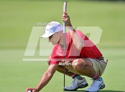 Thumbnail 3 in UIL 6A Boys Golf State Championship photogallery.