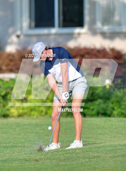 Thumbnail 1 in UIL 6A Boys Golf State Championship photogallery.
