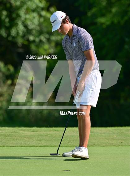 Thumbnail 2 in UIL 6A Boys Golf State Championship photogallery.