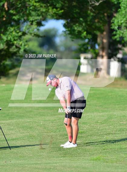 Thumbnail 2 in UIL 6A Boys Golf State Championship photogallery.