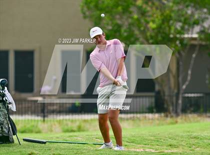 Thumbnail 3 in UIL 6A Boys Golf State Championship photogallery.