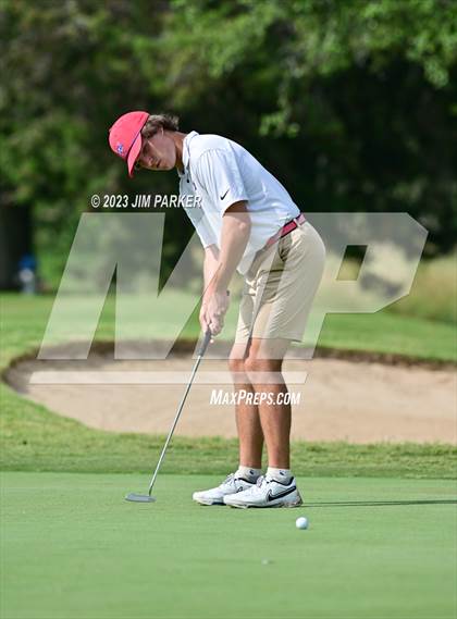 Thumbnail 3 in UIL 6A Boys Golf State Championship photogallery.