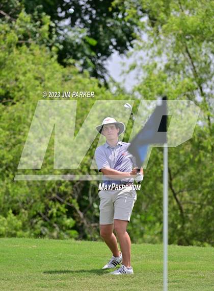 Thumbnail 1 in UIL 6A Boys Golf State Championship photogallery.