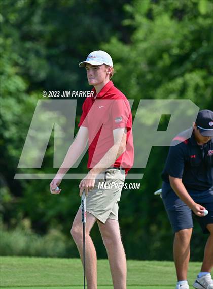 Thumbnail 2 in UIL 6A Boys Golf State Championship photogallery.